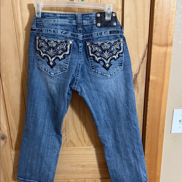 Miss Me Womens cuffed capri - Picture 3 of 5